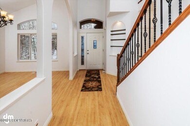05-Front Entry_DMD_7285