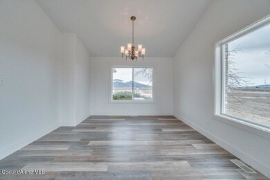 8Formal Dining.jpg-SMALL