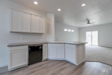 7052 S Catfish Creek Ave, Kuna, ID 83642 - photo 6