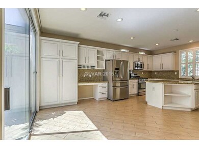 Kitchen. GRANITE COUNTERS