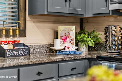 2013 Myrtle Way, Pigeon Forge, TN 37863 - photo 7