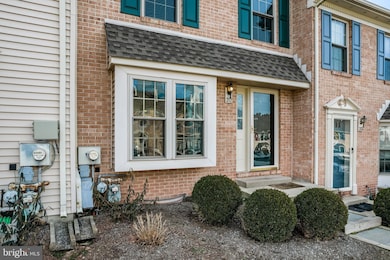 312 Maple Glen Cir, Pottstown, PA 19464 - photo 3