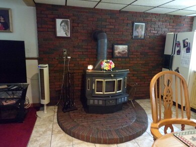 19 Clifford St, Acushnet, MA 02743 - photo 6