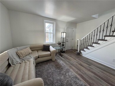 861 N Hanover St, Pottstown, PA 19464 - photo 5