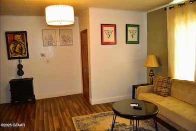 1502 N 4th St, Grand Forks, ND 58203 - photo 5