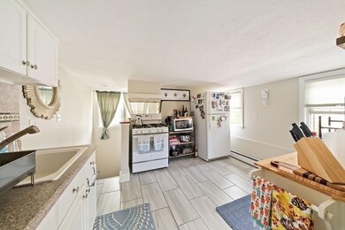 75 Front St unit B, Weymouth, MA 02188 - photo 4