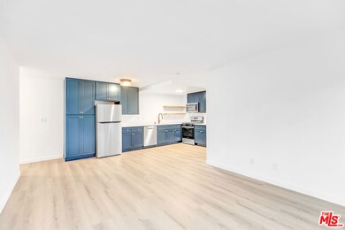 unlisted-address, Los Angeles, CA 90004 - photo 3