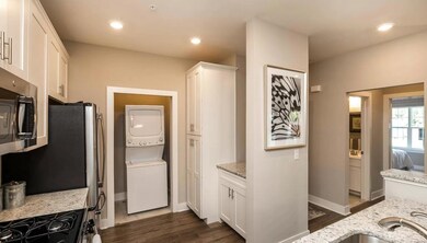 1017 Vanderbergh unit 1017, Monroe Township, NJ 08831 - photo 6