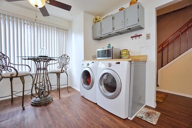 31 Azalea Ct unit 4, Staten Island, NY 10309 - photo 7