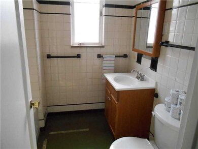Full Bath.
