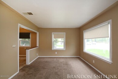 1231 Knapp St NE, Grand Rapids, MI 49505 - photo 3