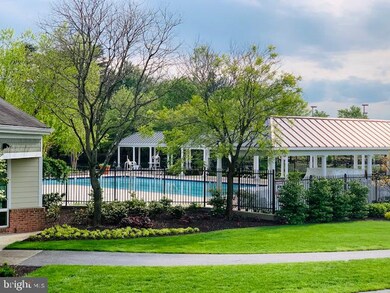 2406 Forest Edge Ct unit 201, Odenton, MD 21113 - photo 7