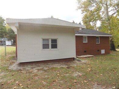 428 Durant Dr, Fayetteville, NC 28304 - photo 3