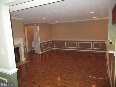 9709 Lake Pointe Ct unit 104, Upper Marlboro, MD 20774 - photo 4