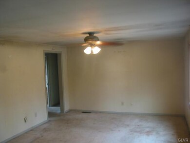 6038 Snyders Church Rd, Bath, PA 18014 - photo 6