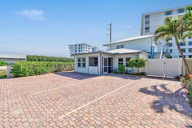 941 Ocean Dr, Juno Beach, FL 33408 - photo 2