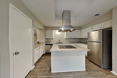 8526 Lake Crystal Dr, Houston, TX 77095 - photo 4