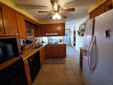 15627 Hoffman Rd, Monroeville, IN 46773 - photo 6