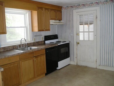 555 Common St, Walpole, MA 02081 - photo 2