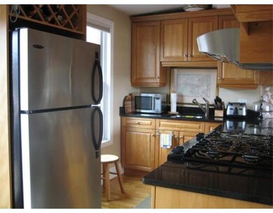 22 Sheafe St unit 4, Boston, MA 02113 - photo 3