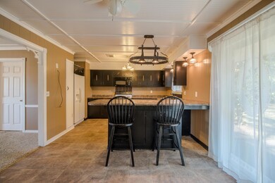 822 Bluewood Dr-2001