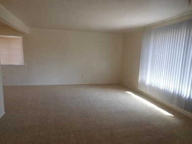 6615 Mia St NE, Albuquerque, NM 87109 - photo 3