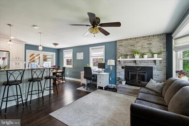 24 Arbor Ln, Feasterville Trevose, PA 19053 - photo 2