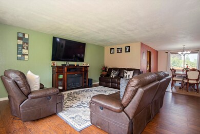 1423 Bonita Cir, Medford, OR 97504 - photo 7