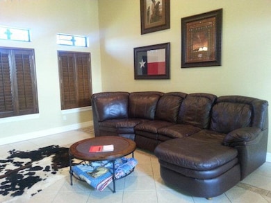 921 Amethyst Dr, Weslaco, TX 78596 - photo 3