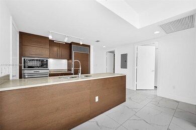 Icon Brickell Tower 1 unit 3113, Miami, FL 33131 - photo 5