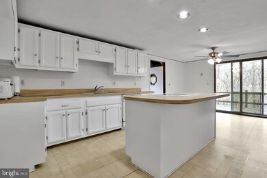 1144 Palmer Rd, Hedgesville, WV 25427 - photo 3