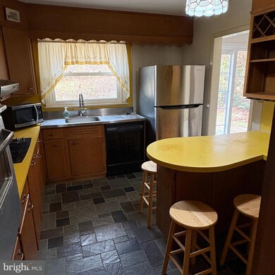 1845 Berks St, Reading, PA 19604 - photo 5