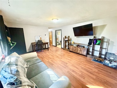 198 Colvintown Rd, Coventry, RI 02816 - photo 5