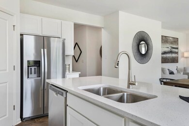 960 Sapphire Ln, Aurora, IL 60506 - photo 6