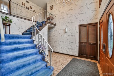 2 Story Foyer