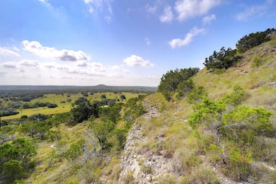 129 & 130 Lynx Cove unit Rmks, Blanco, TX 78606 - photo 6