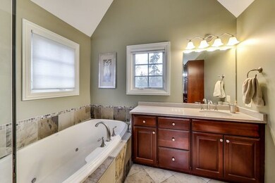 156 N Pine St, Elmhurst, IL 60126 - photo 2