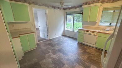 1023 NE Primrose Place, Grants Pass, OR 97526 - photo 5