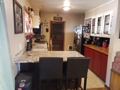 1106 NW Carden Ave, Pendleton, OR 97801 - photo 7