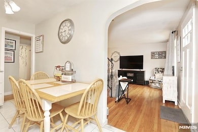 dining area in kitchen