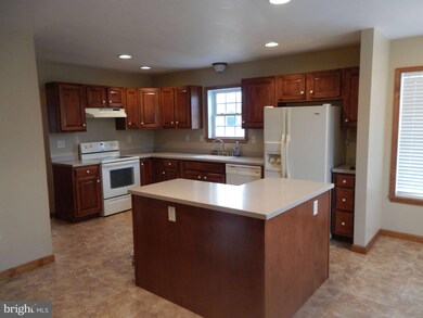 1423 Edenville Rd, Chambersburg, PA 17202 - photo 5