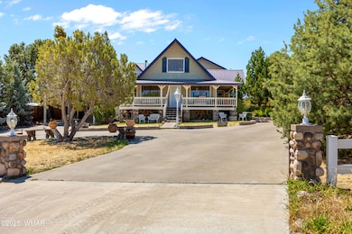 327 W 10th St, Eagar, AZ 85925 - photo 2