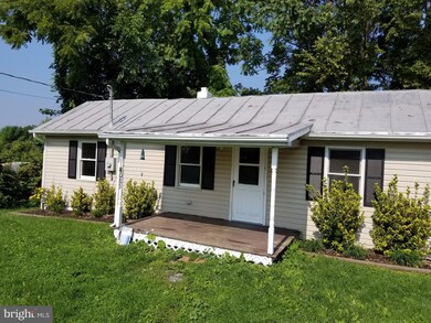 1083 Carpers Dr, Winchester, VA 22603 - photo 2