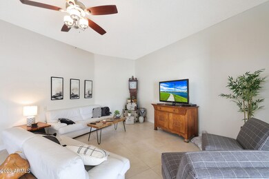 14021 N Palm Ridge Dr W, Sun City, AZ 85351 - photo 2