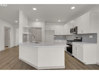 5645 Magnificence Way, Eugene, OR 97402 - photo 6