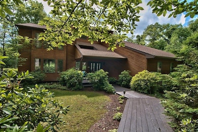 345 S Main Rd, Mountain Top, PA 18707 - photo 2