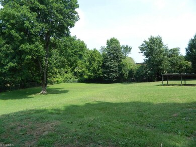 318 Playground Rd, Archdale, NC 27263 - photo 5