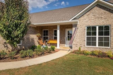 411 Bumpas Rd, Lawrenceburg, TN 38464 - photo 4