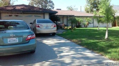 2 car garage and 4  small car driveway.