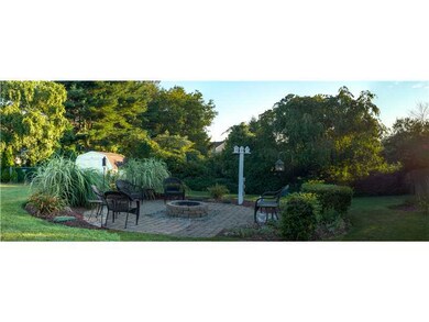 16 Locust Glen Ct, Cranston, RI 02921 - photo 3